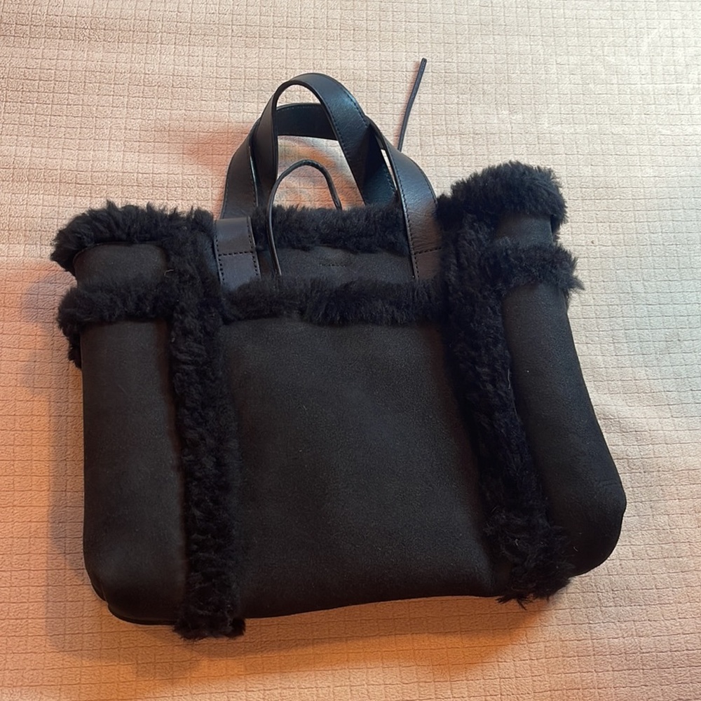 Ugg Black Shearling Grab Bag Tote - Picture 6 of 6